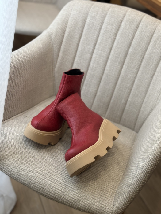 Botine roșii îmblănite  din piele naturală – Made in Romania [3]