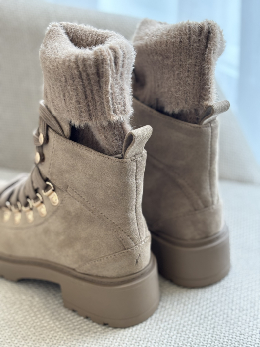 Ghete bej cu detalii aurii [2]