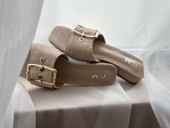 Papuci bej - cataramă reglabilă [6]