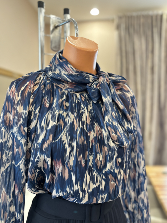 Bluză elegantă cu funda și inserții aurii - albastru [3]