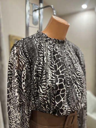 Bluze - Bluză elegantă cu inserții aurii - maro