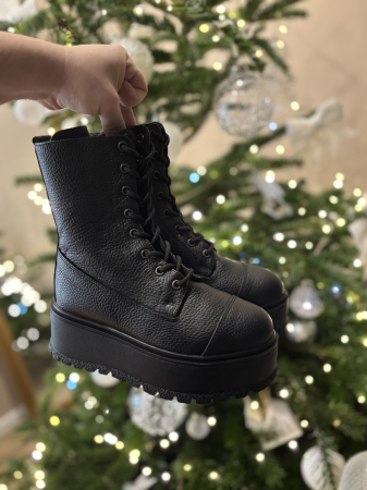 Bocanc cu talpă înaltă  din piele naturală – Made in Romania [1]