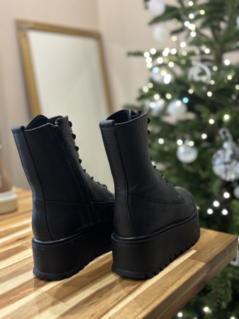 Bocanc cu talpă înaltă  din piele naturală – Made in Romania [5]