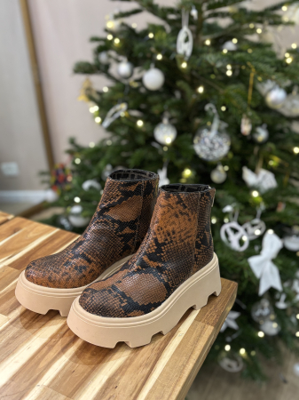 Botine croco maro din piele naturală – Made in Romania [6]