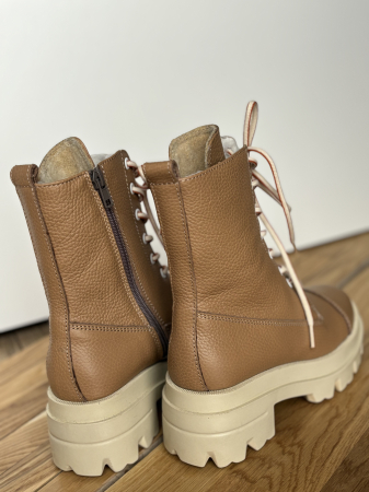 Bocanci îmblăniți din piele naturală – fabricați în România [4]