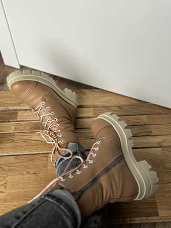 Bocanci îmblăniți din piele naturală – fabricați în România [1]