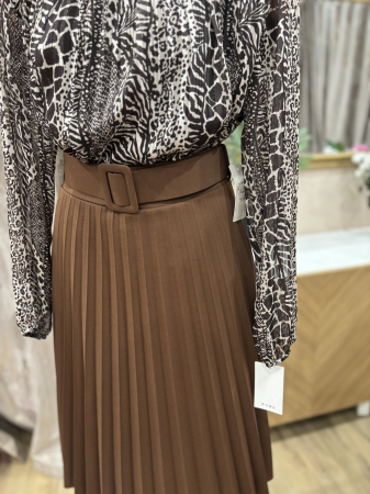 Fustă maro plisată cu curea - [3]