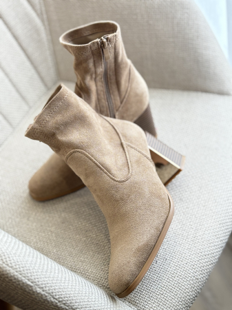 Botine bej cu toc gros [1]
