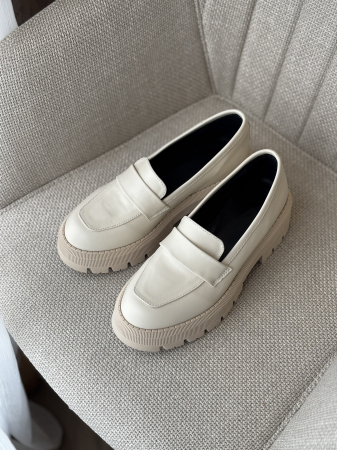Loafers Ivory Chic [4]