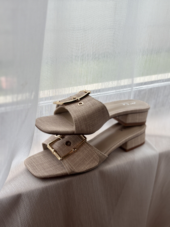 Papuci bej - cataramă reglabilă [3]