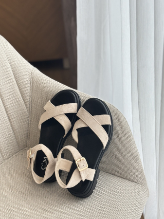 Încălțăminte - Sandale bej