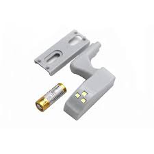 LED-es  és csillapítós kivetőpánt [3]