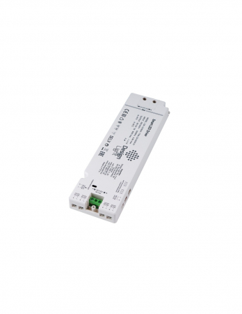 Smart transzformátor, 60W ,12V DC-vel és 6 beépített mini csatlakozóval [2]