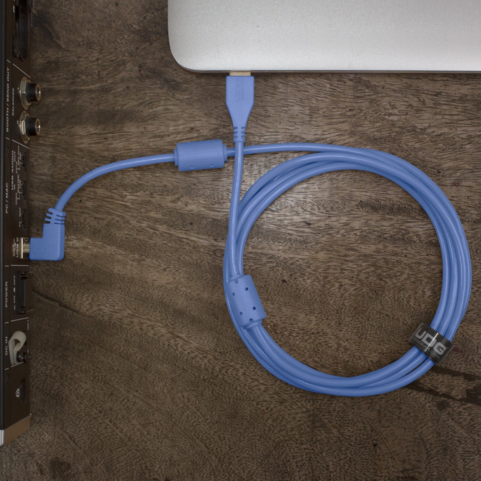 UDG Ultimate 1m Cable USB 2.0 Blue Angled [8]