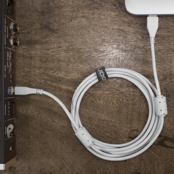UDG Ultimate 1m Cable USB 2.0 White Straight [7]
