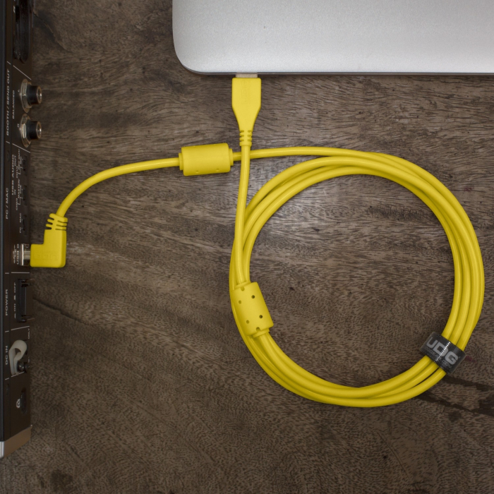 UDG Ultimate 2m Cable USB 2.0 Yellow Angled [7]