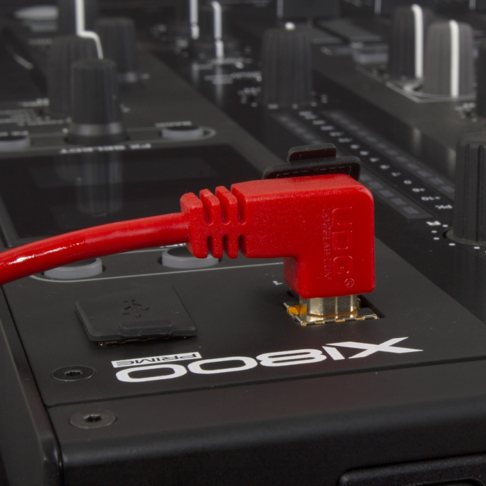 UDG Ultimate 3m Cable USB 2.0 Red Angled [7]