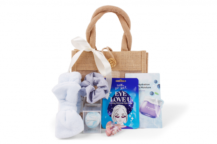 Beauty Boost Gift Bag - geantă cadou pentru tine sau cei dragi [1]