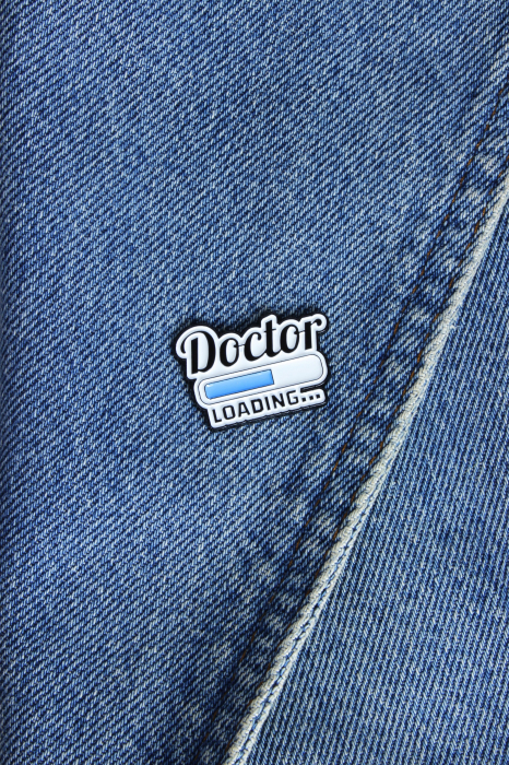 Pin Metalic Doctor [2]