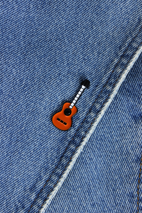 Pin Metalic Guitar [2]