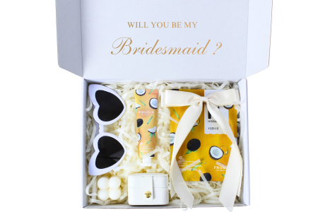 DOMNIȘOARE DE ONOARE - By My Side Gift Box