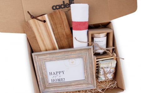 CASĂ NOUĂ - Housewarming Gift Box - cutie cadou pentru tine sau cei dragi