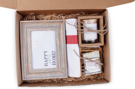 Housewarming Gift Box - cutie cadou pentru tine sau cei dragi [1]