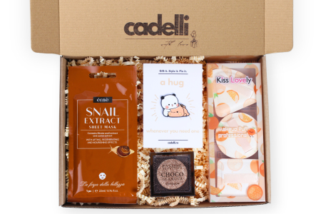 1-8 MARTIE - Warm Hug Gift Box