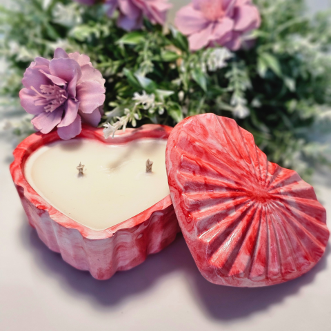 Lumânări în recipiente - LUMÂNARE PARFUMATĂ BERGAMOT& PATCHOULI RECIPIENT CERAMICĂ INIMĂ 75GR