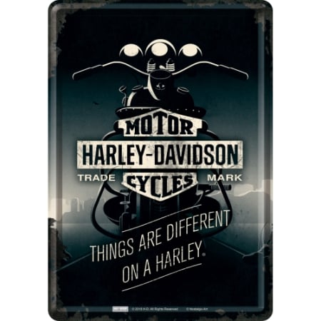 PLACI - Carte postala metalica Harley-Davidson Things are Different - Altfel stau lucrurile