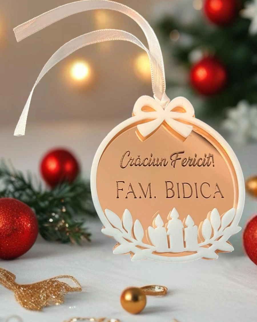 Globuri Personalizate - Glob personalizat de Crăciun – „Crăciun Fericit! Fam. [Nume]”, Model Alb & Rose Gold | Cadouri Lemn