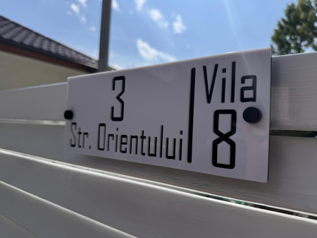 Plăcuță de Număr de Casă Personalizată - Ngru cu Alb l Alb cu Negru - 10 x 25 cm [1]