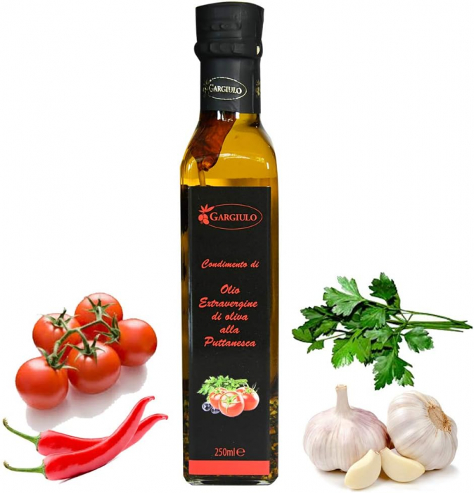 PUTTANESCA: Ulei de măsline extravirgin infuzat cu ardei iute, măsline negre, roșii, pătrunjel și usturoi [1]