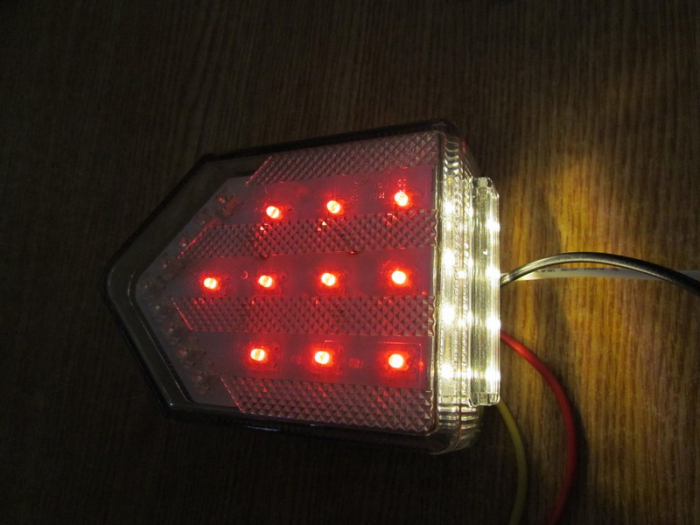 Lampa stop camion cu sticla transparenta LED 12V [3]