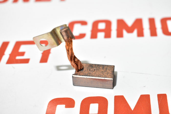 Set carbuni 13 x 9 x 25 mm [6]