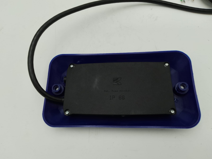 Telecomanda 3 butoane 6 fire lift Zepro [2]