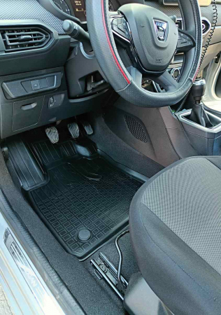 Produse noi - Covoare cauciuc stil tavita Dacia Logan 3 2021