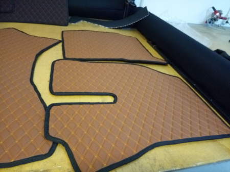Covor auto imitatie piele romb dedicat VOLVO [5]