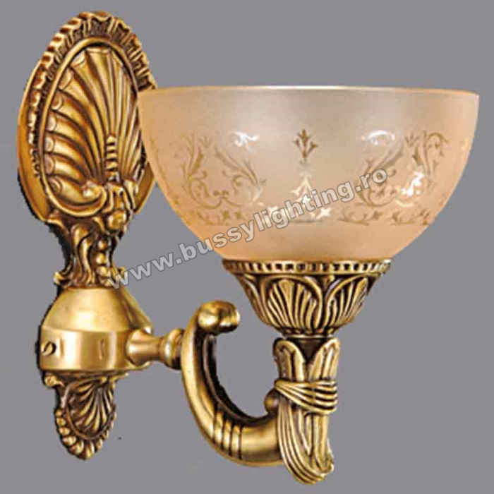 Aplica Armoni cu 1 Brat, Desing Clasic, Finisaj Bronz Antic, Abajur Crem - Bussy Lighting 3040-52-19A [1]