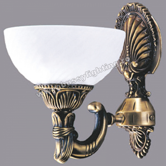 Aplica Omega cu 1 Brat, Desing Clasic, Finisaj Bronz Antic, Abajur Alb - Bussy Lighting 3035-52-19B [1]