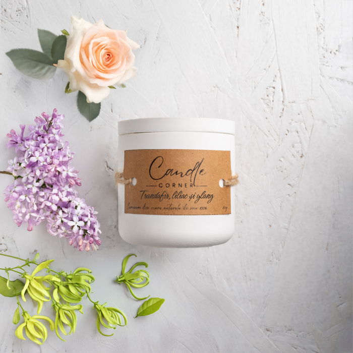 Lumanare handmade din ceara naturala de soia 100%, Trandafir, liliac si ylang, Recipient ceramic alb, 150 g [1]