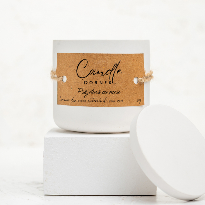 Lumanare parfumata handmade din ceara naturala de soia 100%, aroma Prajitura cu mere, Recipient ceramic, 150 g [8]