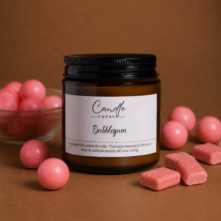 Lumânări parfumate 100g din ceară naturală de soia, în sticlă ambră - lumanare bubblegum ceara soia sticla ambra