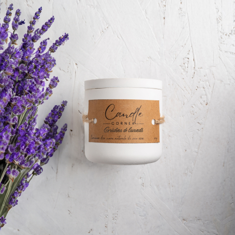 Lumanari cu parfumuri de primavara - Lumanare parfumata handmade din ceara naturala de soia 100%, aroma de Gradina de lavanda, Recipient ceramic, 150 g