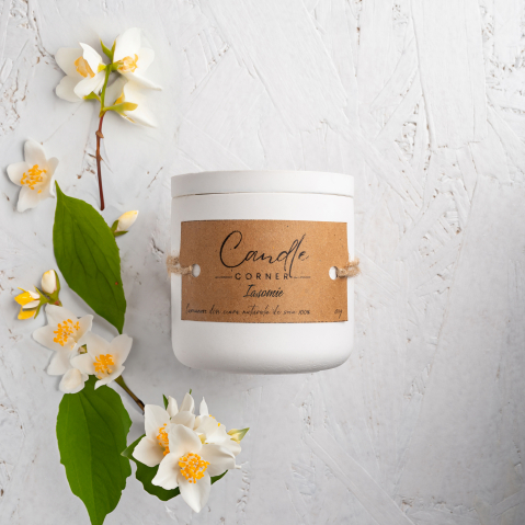 Colectia Primavara/Vara - Lumanare parfumata handmade din ceara naturala de soia 100%, aroma Iasomie, Recipient ceramic, 150 g