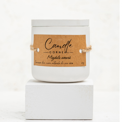 Lumanare parfumata handmade din ceara naturala de soia 100%, aroma Migdala amara, Recipient ceramic alb, 150 g [3]