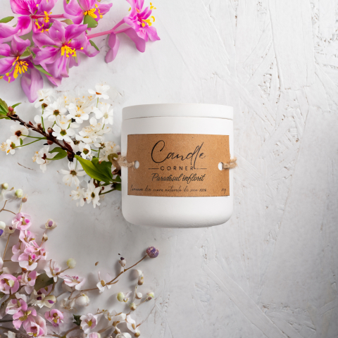 Colectia Primavara/Vara - Lumanare parfumata handmade din ceara naturala de soia 100%, aroma Paradisul inflorit, Recipient ceramic alb, 150 g