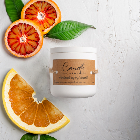 Colectia Toamna/Iarna - Lumanare parfumata handmade din ceara naturala de soia 100%, aroma Portocala rosie si pomelo, Recipient ceramic, 150 g