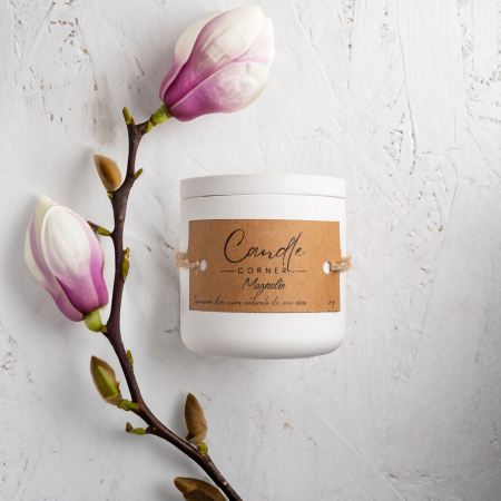 Lumanari cu parfumuri de primavara - Lumanare parfumata handmade din ceara naturala de soia 100%, aroma Magnolie, Recipient ceramic, 150 g