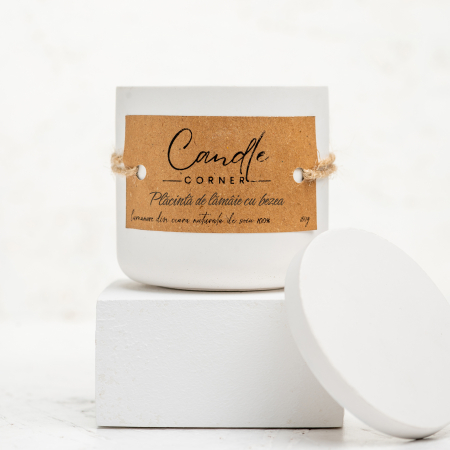 Lumanare parfumata handmade din ceara naturala de soia 100%, aroma Placinta de lamaie cu bezea, Recipient ceramic, 150 g [1]
